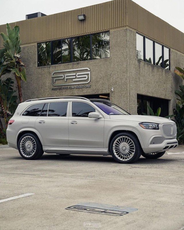 Maybach GLS 600 4MATIC 2