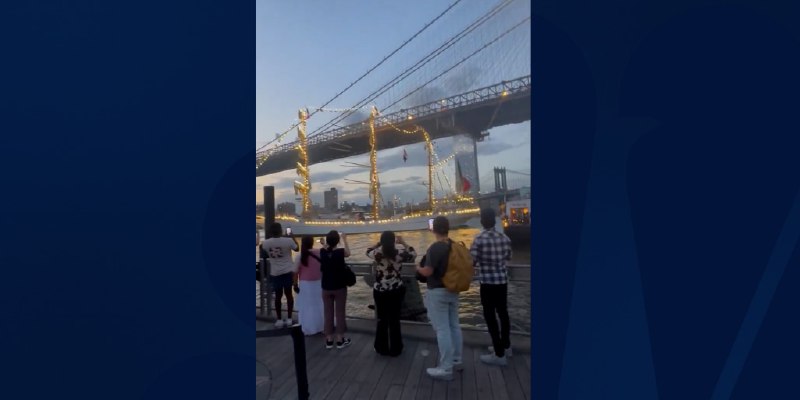 Brooklyn Bridge collision with Mexican naval ship leaves multiple casualties