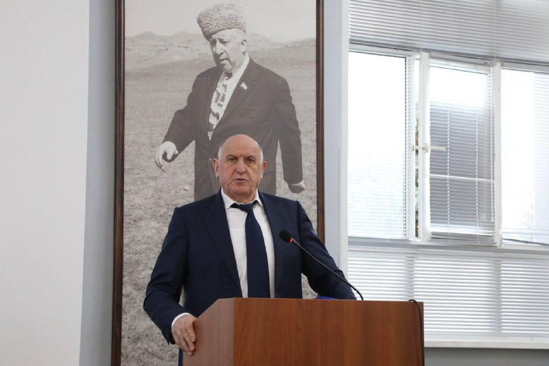 Премьер Дагестана призвал не допускать в Рамадан завышения цен на продукты фото