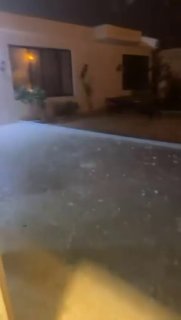 סערה קשה בצפון ערב הסעודית הרסה עשרות מכוניות תנאי מזג אוויר לא יציבים וגשמים עזים באזורים הצפוניים של ערב…