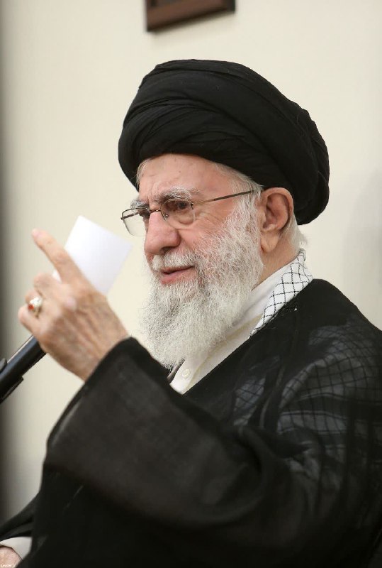 Qasem Soleimani | قاسم_سلیمانی#: گفتم که از غم تو بمیرم توان نبودمارا به سخت جانی خود این گمان نبود@qasemsoleimani_ir