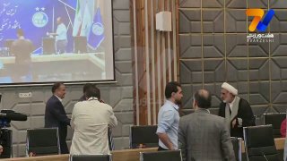 הגעתם של עלי טג'רניה ומוסטפה מוטדין לאחזקה כדי לחשוף את המנכ"ל החדש של אסטגלאל