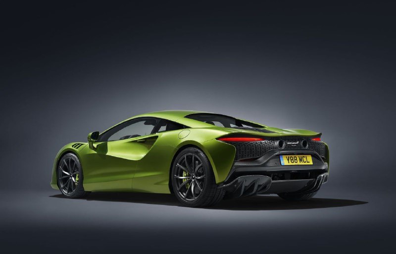 McLaren Artura 2