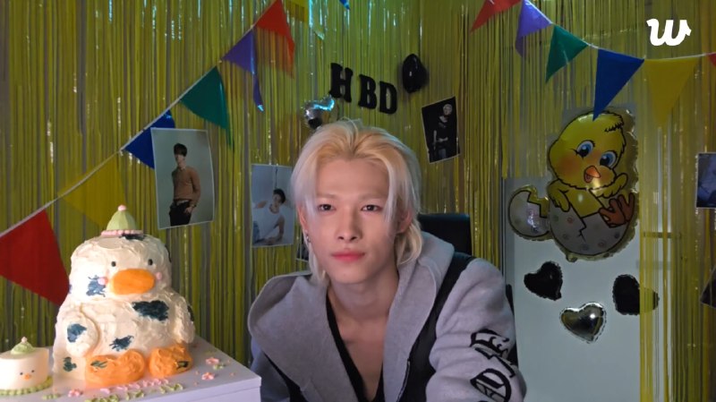 「 ENHYPEN 」: ╭┈ [260816]˚✧. . ⇠┊دانلود ویورس لایو نیکی " HBD (تولدت مبارک) نیکی" با 3 کیفیت و زیرنویس فارسی جدا 🎊🔗 [ https://weverse.
