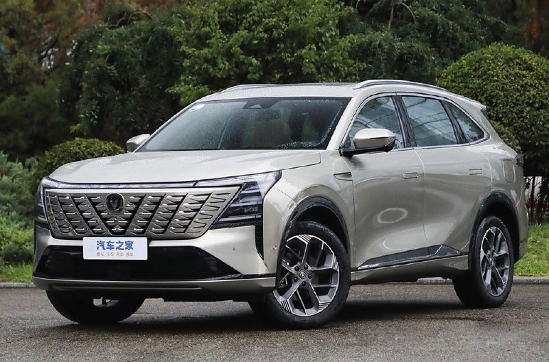 Geely Monjaro стал самым популярным автомобилем Китая 7
