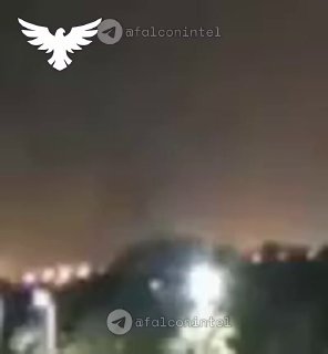 🔴 אישור וידאו לפגיעת בסיס הרקטות האמריקני "הימארס" בכווית על ידי משמרות המהפכה, אשר מציג שריפות גדולות שנג…