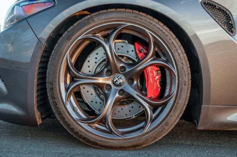 Alfa Romeo Giulia Quadrifoglio ‘2017 3