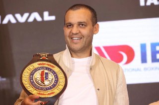 "Если к Олимпиаде 2028 года МОК не изменит своего отношения к политике и призовым, IBA вновь готова выплатить олимпийским чемпионам и медалистам достойные призовые"Умар Кремлёв заявил, что заплатит призовые российским боксёрам-олимпиадникам, если их вновь 