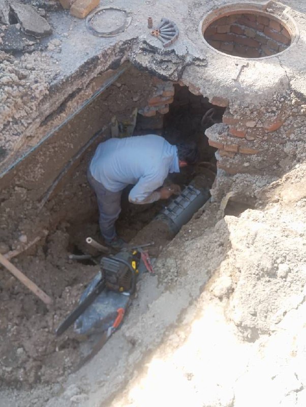 پایگاه خبری مهر کیلان: 💢 رفع شکستگی خط انتقال آب در خیابان مطهری شهر کیلان🔹به گزارش روابط عمومی آب و فاضلاب شرق استان تهران، شکستگی خط انتقال آ