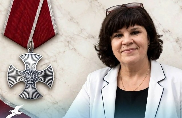 נשיא הפדרציה הרוסית ולדימיר פוטין חתם על צו על הענקת מסדר האומץ לאחר המוות לשלושה עובדים של ועדות הבחירות ש…