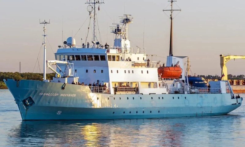 ❗️Norway seized the Russian-owned Professor Molchanov near Svalbard to enforce a $4.22 billion compensation award won by Ukraine's Naftogaz over assets seized by Russia in Crimea. The vessel was detained after a 24-hour standoff with the Norwegian Coast Guard. A Norwegian court approved its arrest and compulsory sale after Moscow failed to pay the award ordered by a Hague tribunal in 2023. Naftogaz says it will continue pursuing Russian assets worldwide.