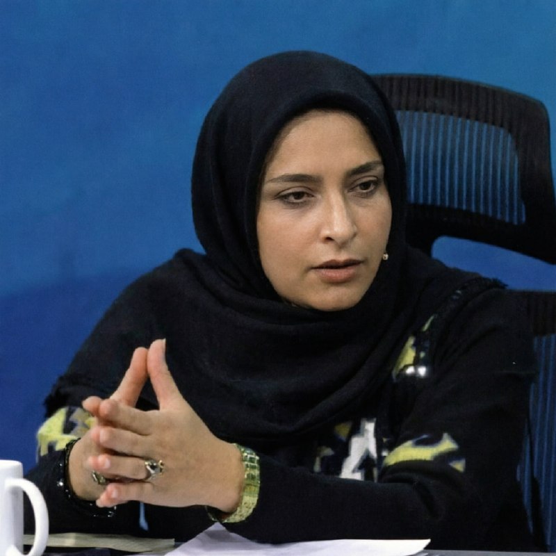 زنِ آتش «حسنا محمدزاده»: 🔻همراهی دکتر حسنا محمدزاده؛ شاعر، پژوهشگر و مدرس دانشگاه در آیین گرامی‌داشت دکتر پرویز ناتل خانلری در وب فارسیاول شهریور