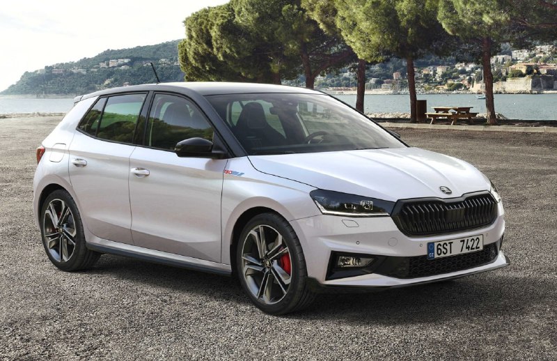 Skoda представила лимитированную Fabia 130