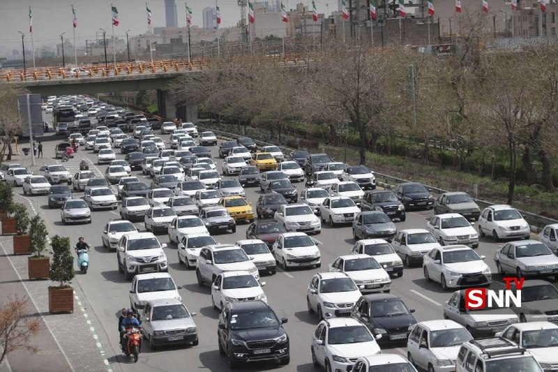 خبرفوری: 🔺️ترافیک نیمه‌سنگین در ۴ محور مواصلاتی منتهی به تهران/ بارش باران در ۵ استان🔹رئیس مرکز اطلاعات و کنترل ترافیک پلیس راهور