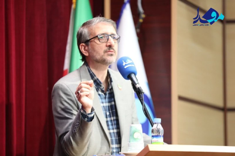 مفدا بم: 🔴سعید بابایی مدیر کل فرهنگی وزارت بهداشت: 🟢مفدا باید پیشتاز سواد رسانه‌ای و روایت دانشجویی باشد👈مدیرکل فرهنگی وزارت بهدا