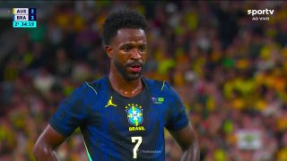 🚨🌎 GOAL: VINICIUS JUNIOR MAKES IT FOUR FOR BRAZIL WITH A PENALTY!