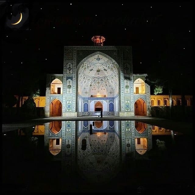 تاریخ و فرهنگ سمنان: عکسی زیبا از مسجد تاریخی امام (مسجد سلطانی) سمنان در شب ته شو سرشاری از نوری خدا بو شووی مفته شو و پر استرا بو ته دل خوش