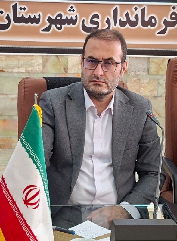 پایگاه اطلاع رسانی دولت/ اشنویه: 🔹همزمان با اولین روز هفته دولت برگزاری جلسه شورای اداری شهرستان اشنویه به ریاست عبدالسلام مام‌عزیزی فرماندار شهرستان اشن