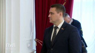 Лукашенко предложил создать «абсолютное оружие» против беспилотников.«Не беспилотник изобретёт Владимир Борисович, а изобретёт специфическое, мощнейшее средство борьбы с беспилотниками, и обнулит в мире все эти беспилотники. Я вот сейчас думаю над этой иде