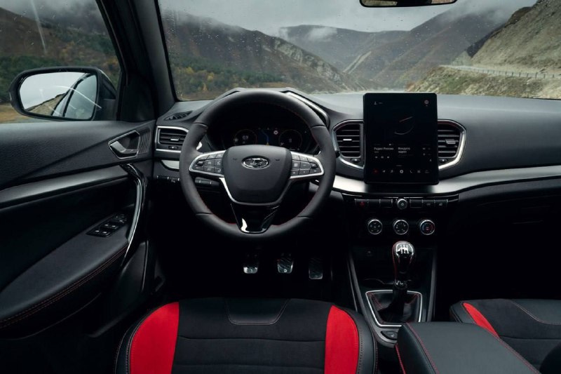 «АвтоВАЗ» назвал цену Lada Vesta Sportline — за него просят 2 175 900 рублей. 4