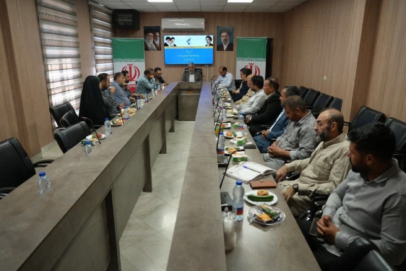 تهران نیوز: نقش اقشار بسیج در مدیریت میدانی تجمعات مردمی🔹در نشست شورای اقشار ناحیه مقاومت بسیج حضرت روح‌الله(ره) جنوب شهرستان ری، فر