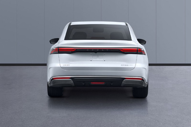 Минпром Китая рассекретил гибридный седан Geely Starshine 6 2