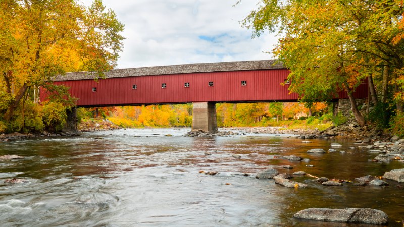 Connecting ConnecticutWest Cornwall Covered Bridge over the Housatonic River, Connecticut (© pabradyphoto/Getty Images)