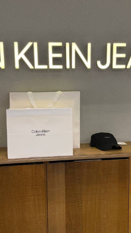 Pearl mezon: حراج بی نظیر ck❤️‍🔥افر 50%+20%extra با خرید دوم بهتون تعلق میگیره😍زنانهhttps://tr.calvinklein.com/kadin-secili-urunlerde