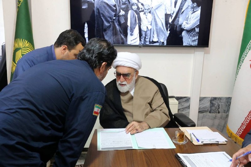 آستان مقدس رضوی: تولیت آستان قدس رضوی همزمان با چهلمین روز تدفین قائد شهید امت به نیابت از آقای شهید ایران در دویست و سی و نهمین ملاقات م
