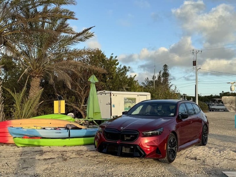 717 л.с. и вес под 2,5 тонны — и это ещё не рекорд в себе самом: BMW M5 Touring