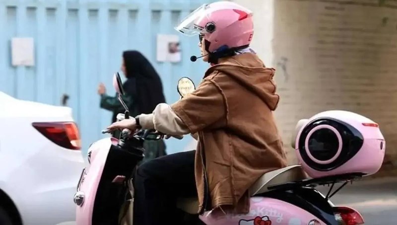 صرفا جهت اطلاع: ❌داشتن گواهینامه موتورسیکلت حق زنان است نباید در برابر صدور آن مقاومت کرد احمد بیگدلی، عضو کمیسیون اجتماعی مجلس، صدور گو