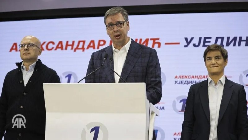 אלכסנדר ווצ'יץ' מודה שהפסיד בבחירות המוקדמות לפרלמנט בסרביה ווצ'יץ', שהתפטר מתפקיד נשיא המדינה, התמודד בבחי…