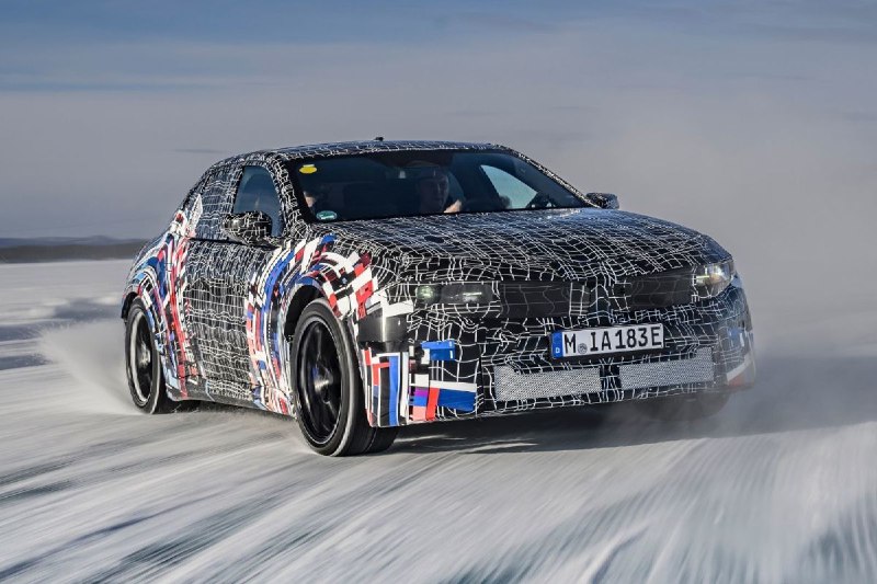 Электромобиль BMW M3 появится с четырьмя электродв...