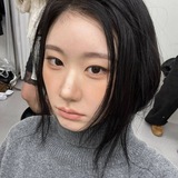 Gorgeous Lee