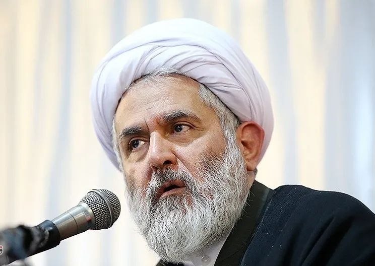 اخبار فوری و محرمانه: 🔴 طائب بر جذب هنرمندان در بسیج تاکید کرد@MohemFoori
