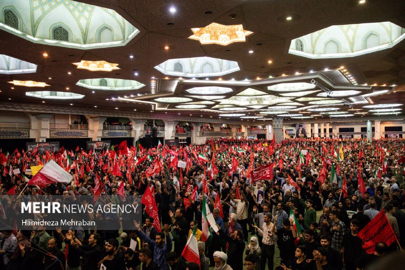 خبرگزاری مهر: 📸 بزرگداشت چهلم «آقای شهید ایران»🔺مراسم بزرگداشت چهلمین روز تشییع و تدفین پیکر رهبر شهید انقلاب اسلامی، با حضور خیل عاشق
