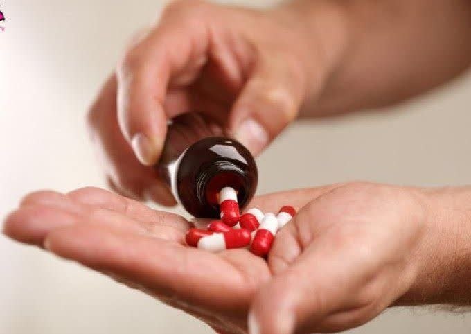 پارسبان: #سلامتیداروهایی که قطع ناگهانی آنها توصیه نمیشود !💊🔹داروهای فشار خون 🔹داروهای رقیق کننده خون🔹داروهای ضد اضطراب 🔹داروهای