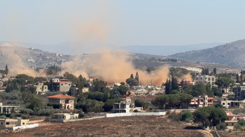 🚨 Traffic of Israeli vehicles in the town of Zowtar in the east