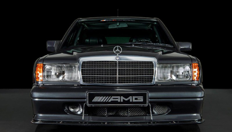 Раскрыта внешность рестомода Mercedes-Benz 190E Evolution II 5