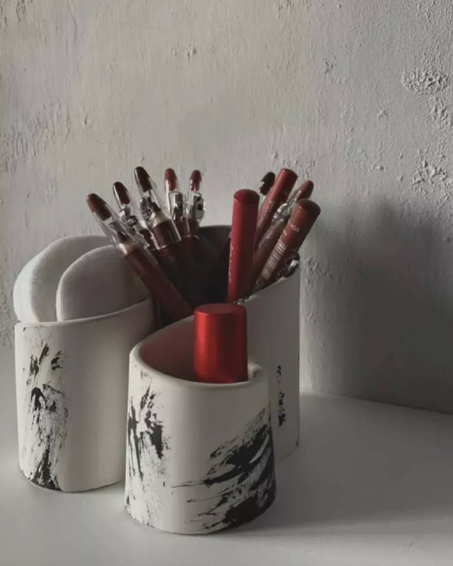 Нашелся классный стакан-органайзер, который будет отличной подставкой для ручек, карандашей и канцелярии или кистей для макияжа. К тому же, такой о... - изображение 2 - органайзер, нашелся, классный