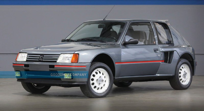 40-летний хэтчбек Peugeot 205 продали по цене Maybach