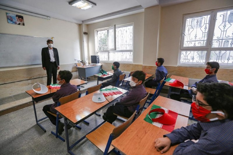 לבתי ספר לא ממשלתיים אין הגבלות על גיוס מורים בדימוס ראש המרכז למשאבי אנוש ועניינים מנהליים במשרד החינוך בר…