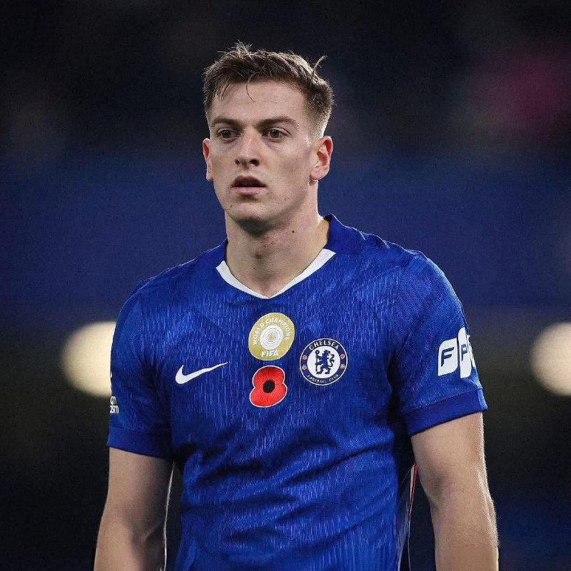 CHELSEA CF: #فوری و اختصاصی از فابریزیو رومانو، اسکای ایتالیا کومو برای جذب لیام دلاپ بهعنوان مهاجم جدید، تماس اولیهای با چلسی برق