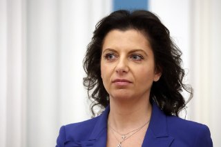 Неонацистов, обвиняемых в подготовке покушения на Симоньян, приговорили к срокам до 25 лет2-й Западный окружной военный суд в Москве вынес приговоры 12 участникам ультраправой организации «National Socialism/White Power» (NS/WP), сообщили в СК. Двоих челов