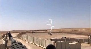 דיווח: תמונות של תקיפה אמריקאית בטילי הימארס מכווית לעבר איראן