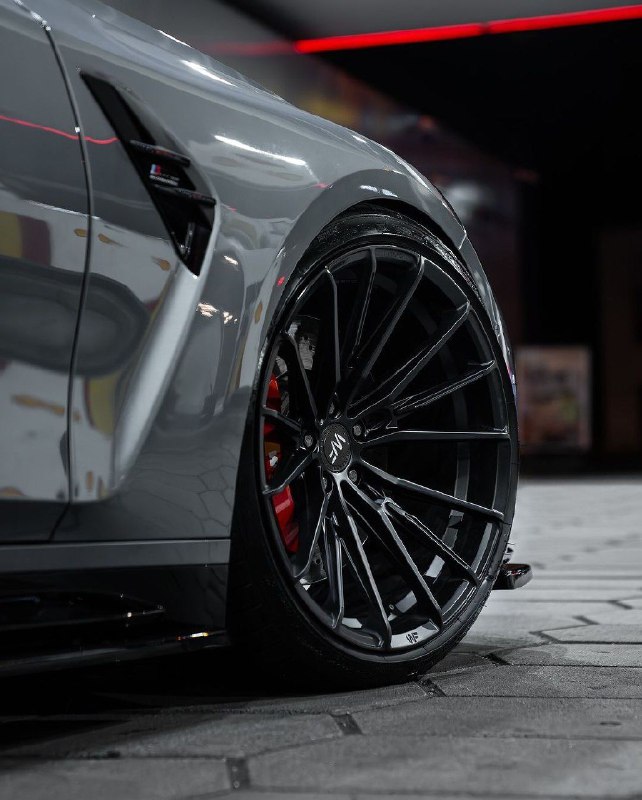 BMW M3 5
