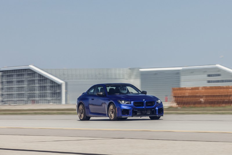 🏎🔥 Сегодня мы обсуждаем свежие новости о BMW M2 CS! 💪Редакция разобралась в д