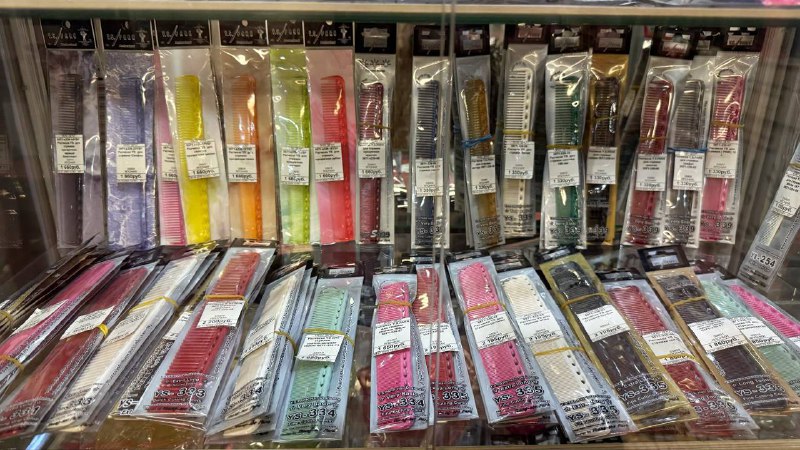 В магазине «Дом парикмахера» обновление ассортимента бренда расчесок Y.S.Park 💋Даже лимитированные прозрачные завезли 👀Мою фавориты для работы:YS-150YS-333YS-334YS-339В магазине «Дом парикмахера» обновление ассортимента бренда расчесок Y.S.Park 💋Даже лимитированные прозрачные завезли 👀Мою фавориты для работы:YS-150YS-333YS-334YS-339