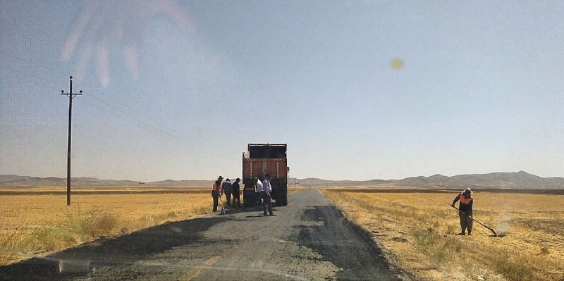▪️میلاجرد نیوز🕊: 🔸لکه گیر و اقدامات ایمنی جاده روستای یاسلاغ (خسته نباشید)☑️ @milajerdnews_ir