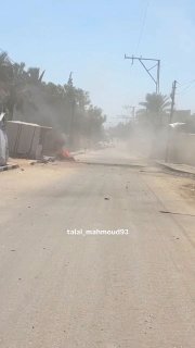 הרגעים הראשונים לאחר הפצצת הכיבוש על אופנוע והריגת נהגו במחנה נוסייראת, מרכז רצועת עזה.